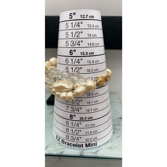 Vintage RICHELIEU Faux Pearl & Clear Triple Strand Bracelet Gold Tone Closure - Picture 5 of 6